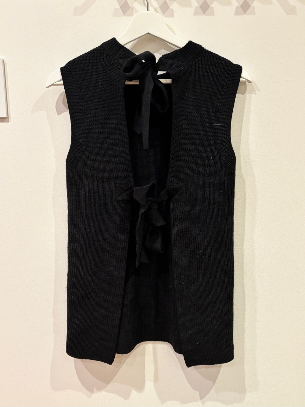 Aritzia Black Knit Open-Back Tie Vest